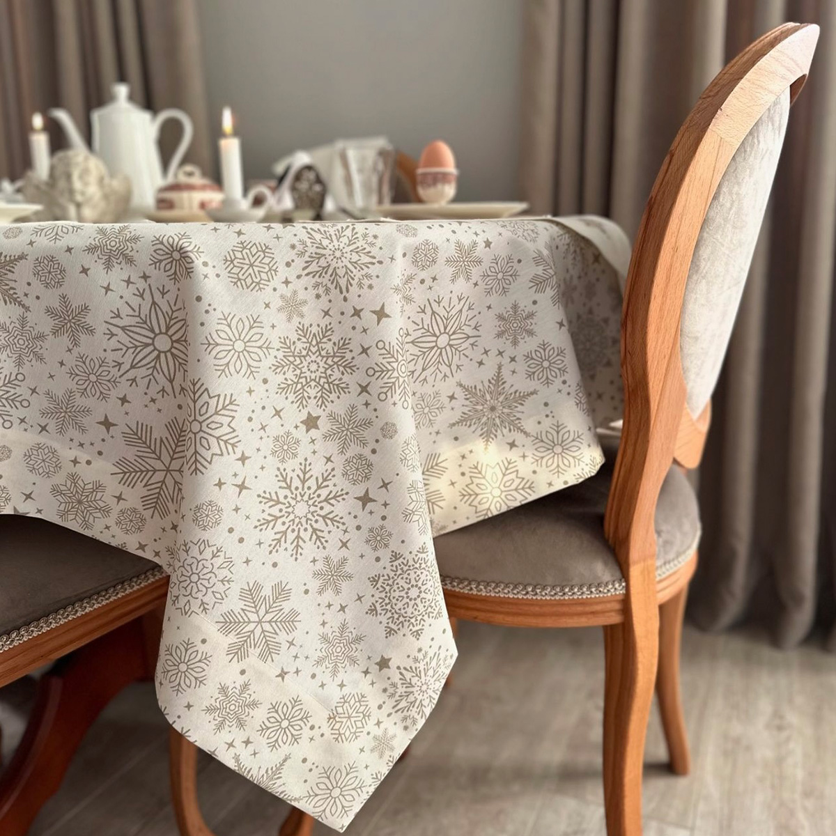 Премиальная скатерть  iLUXE Tablecloth